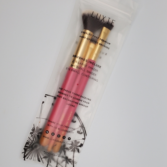 Luxie - "Summer Daze" Makeup Brushes - Picture 2 of 4